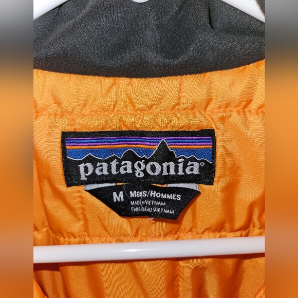 Patagonia Windstopper Men's Medium jacket zipper sinch bottom velcro sleeves - Picture 7 of 8